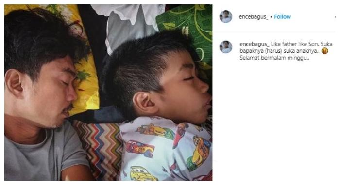 Potret Ence Bagus di luar layar kaca. (Instagram/@encebagus_)