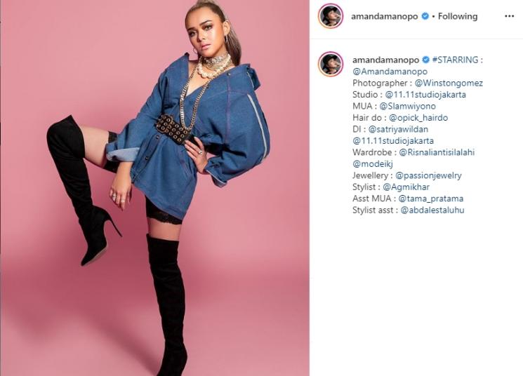Gaya photoshoot Amanda Manopo. (Instagram/@amandamanopo)