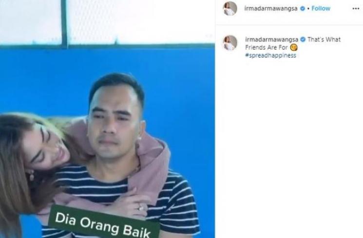 Postur tubuh Saipul Jamil disorot. (Instagram/@irmadarmawangsa)