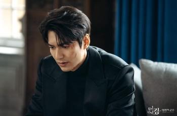 Link Streaming The King: Eternal Monarch Episode 13, Lee Gon Tak Sadarkan Diri