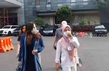 EKSKLUSIF: Adik Syahrini Kembali Datangi Polda Metro Jaya, Kasus Apa?