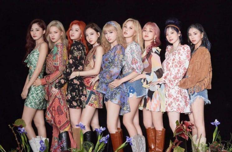 TWICE (Soompi)
