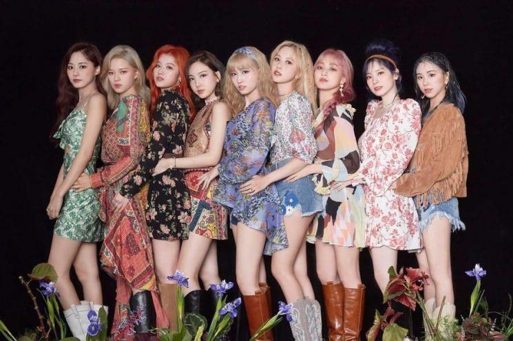 TWICE (Soompi)