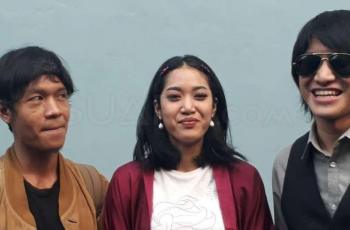 Disebut Istri di Panggung, 5 Potret Kevin Aprillio dan Widy Vierratale