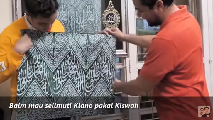 Fakta Kiswah Rasulullah yang dimiliki Baim Wong. (YouTube/Baim Paula)