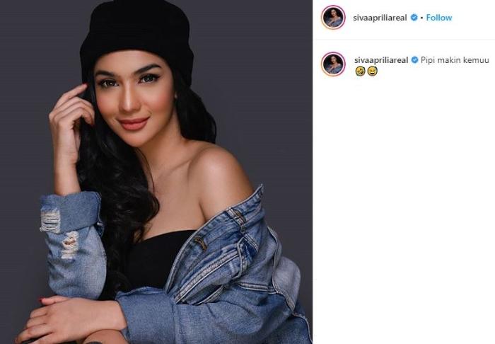 Gaya seksi DJ Siva Aprilia. (Instagram/@sivaapriliareal)