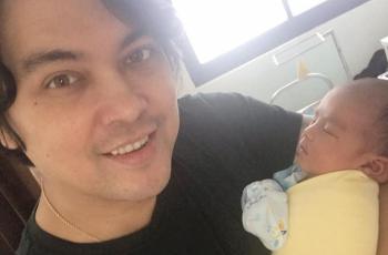 Nama Anak Kedua Disorot, 5 Potret Donnie eks Ada Band Bareng Keluarga