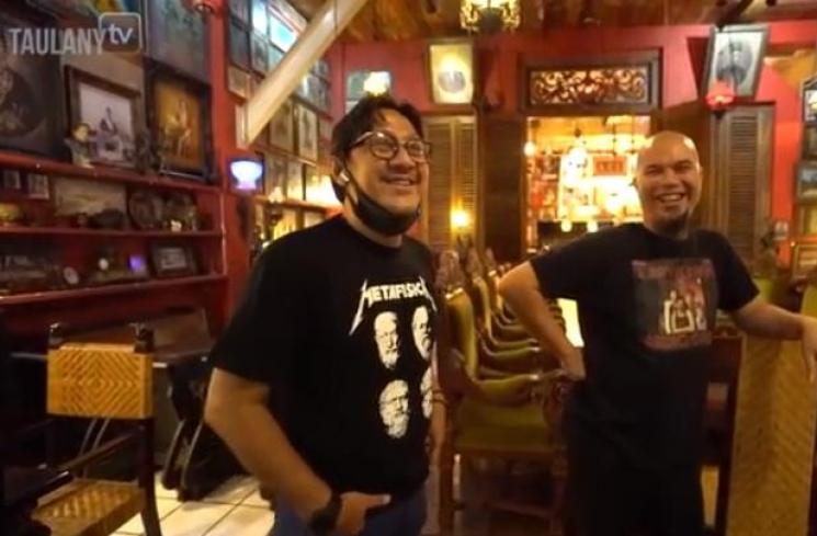 Potret rumah Ahmad Dhani. (YouTube/Andre Taulany)
