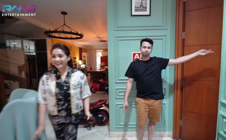 Kamar Dorce Gamalama yang disiapkan Raffi Ahmad di rumahnya. (Youtube/RANSEntertainment)