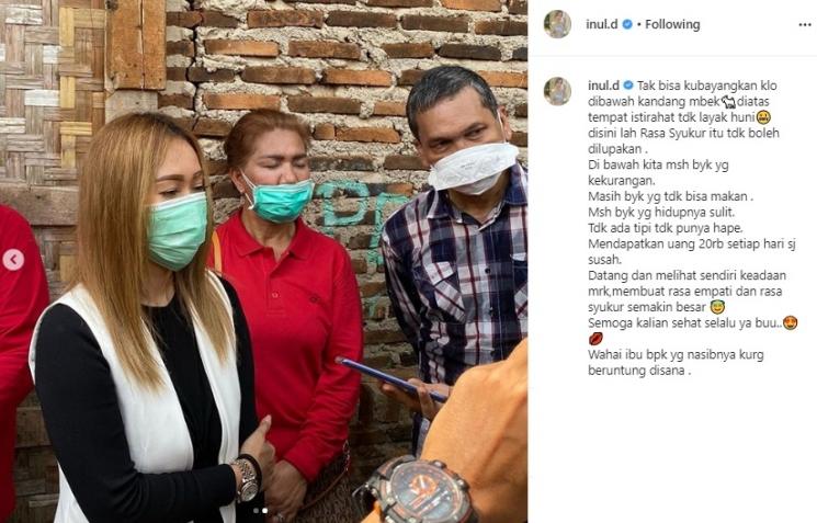 Aksi bansos Inul Daratista. (Instagram/@inul.d)