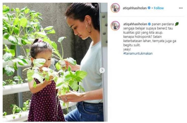 Atiqah Hasiholan. (Instagram/@atiqahhasiholan)