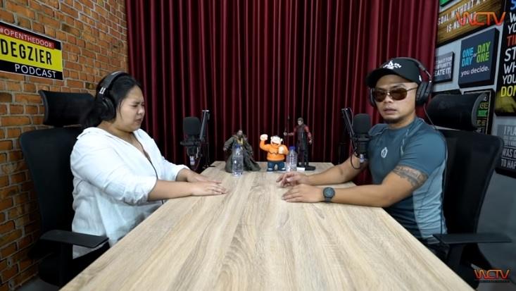 Wendy Cagur parodikan podcast Deddy Corbuzier. (YouTube/Wendy Cagur Televisi)