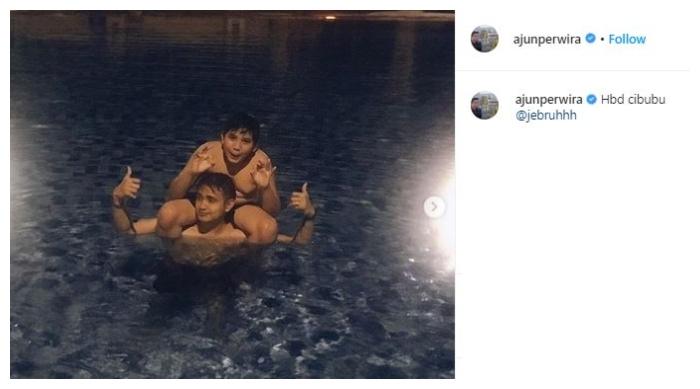 Ajun Perwira bareng anak sambung. (Instagram/@ajunperwira)