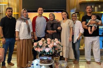 Dipeluk Zaskia Gotik, Wajah Mama Mertua Bikin Salfok