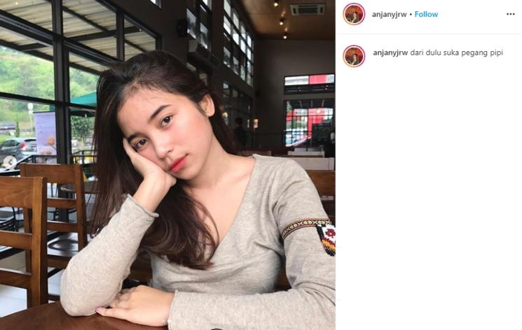 Putri Anjani (Instagram/@anjanyjrw)