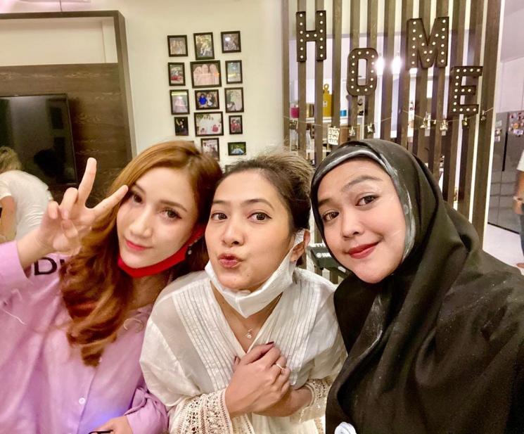 Ria Ricis dan Marisha Chacha. (Instagram/@riaricis1795)