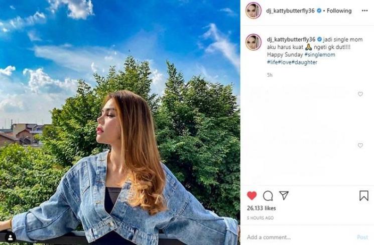 DJ Butterfly curhat menjadi single mom (Instagram @dj_kattybutterfly36)