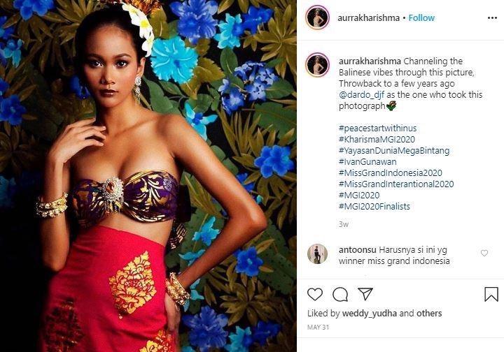 Potret cantik Aura Kharishma. (Instagram/@aurrakharisma)