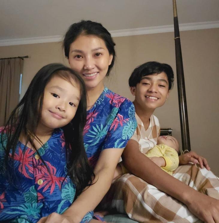 Betrand Peto dan Thalia Onsu. (Instagram/@sawendah29)