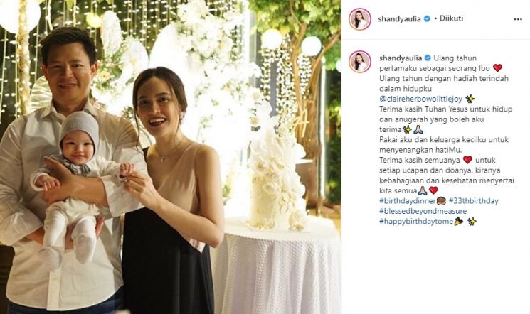 Shandy Aulia bersama David Herbowo dan Claire Herbowo (Instagram/@shandyaulia)