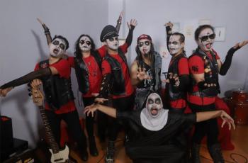 5 Wajah Asli Musisi yang Biasa Pakai Topeng, Ada dari Indonesia