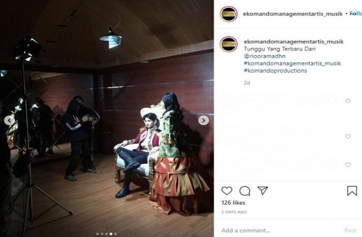 Rio Ramadhan syuting video klip lagu baru (Instagram @ekomandomanagementartis_musik)