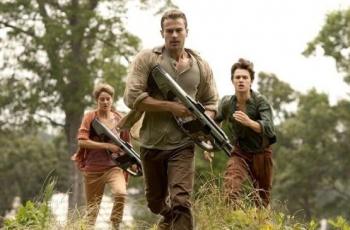 Tayang Malam Ini! Sinopsis Film The Divergent Series: Insurgent