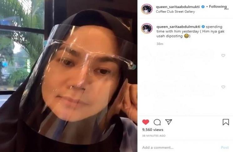 Sarita Abdul Mukti (Instagram @queen_saritaabdulmukti)