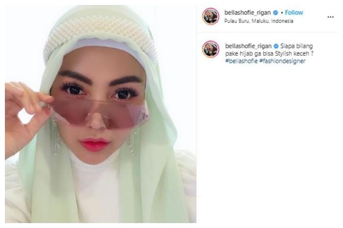 Gaya hijab unik ala Bella Shofie. (Instagram/@bellashofie_rigan)