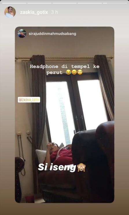 Zaskia Gotik dan Sirajuddin Mahmud Sabang (Instagram/@zaskia_gotix)