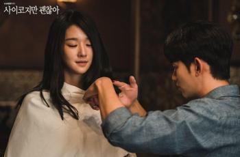 Moon Young Potong Rambut, Link Streaming It's Okay to Not Be Okay Episode 7 dan 8