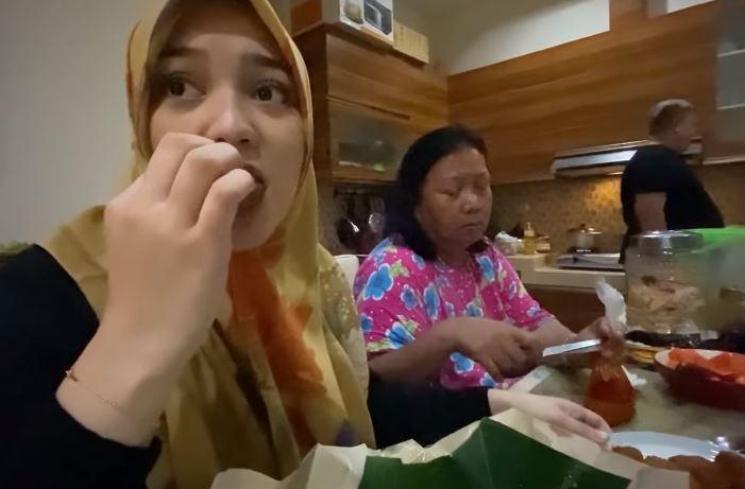 Momen Citra Kirana mudik. (Youtube/CikyCitraRezky)