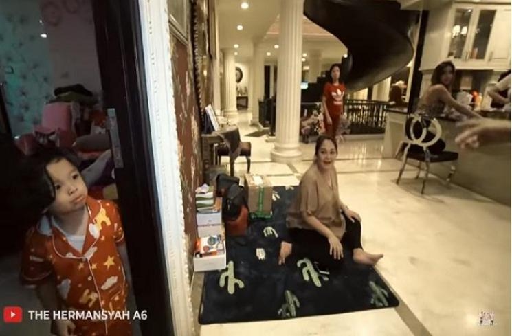 Arsya Hermansyah takut melihat Millen Cyrus (Tangkapan layar YouTube channel The Hermansyah A6)