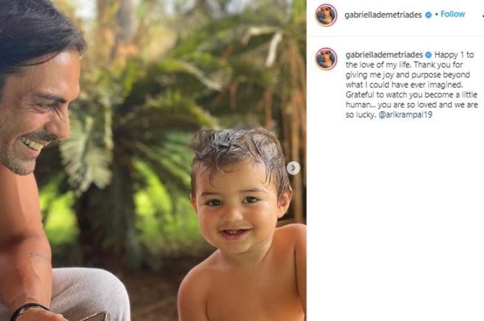 Arik Rampal, anak ketiga Arjun Rampal dipamerkan. (Instagram/@gabriellademetriades)