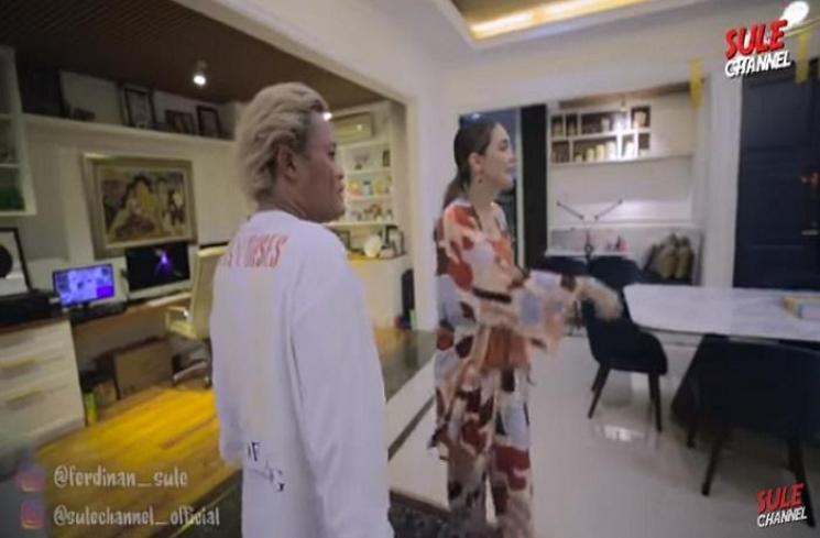 Rumah Luna Maya (Tangkapan layar YouTube Sule Channel)
