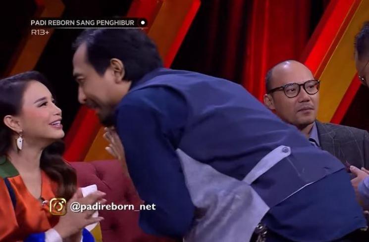 Yoyo Padi dan Rossa. (Youtube/Netmediatama)