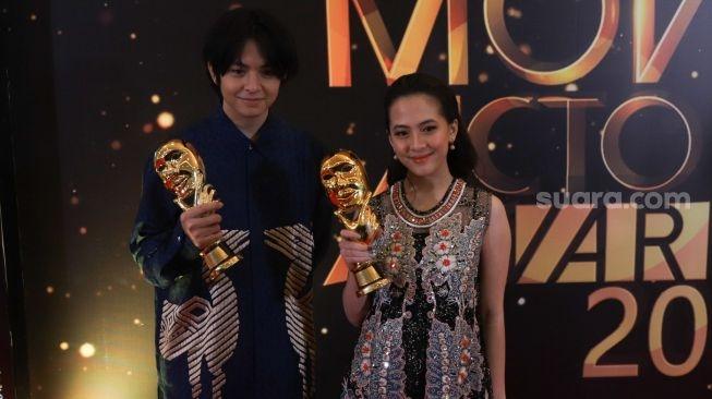 Aktor Angga Yunanda dan Aktris Adhisty Zara [Suara.com/Alfian Winanto]