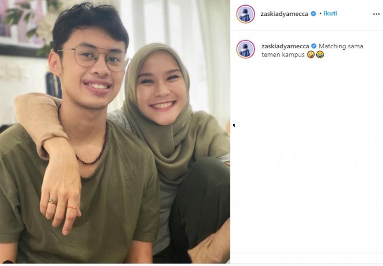Zaskia Adya Mecca dan putra sambungnya, Barmastya Bhumi (Instagram/@zaskiadyamecca)