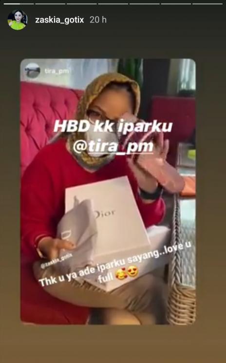 Zaskia Gotik (Instagram/@zaskia_gotix)