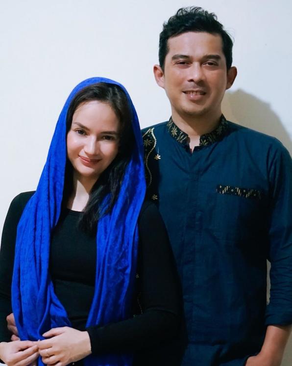 Angelica Simperler dan suami, Rico Hidros Daeng (Instagram/@angelicasimp.new)