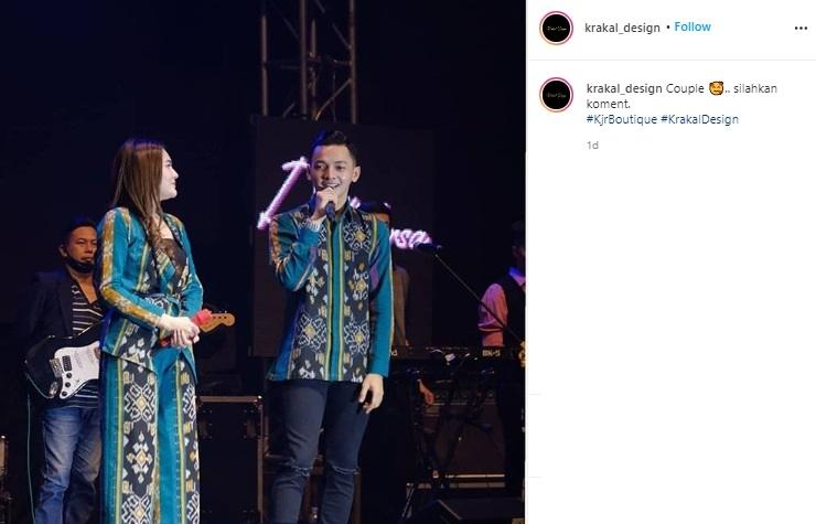 Nella Kharisma dan Dory Harsa. (Instagram/@krakal_design)