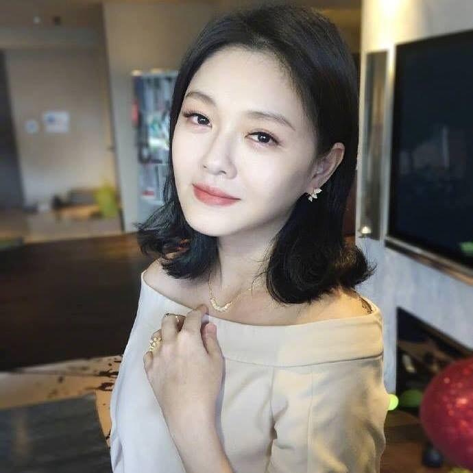 Barbie Hsu (Instagram/@barbiehsu_das)