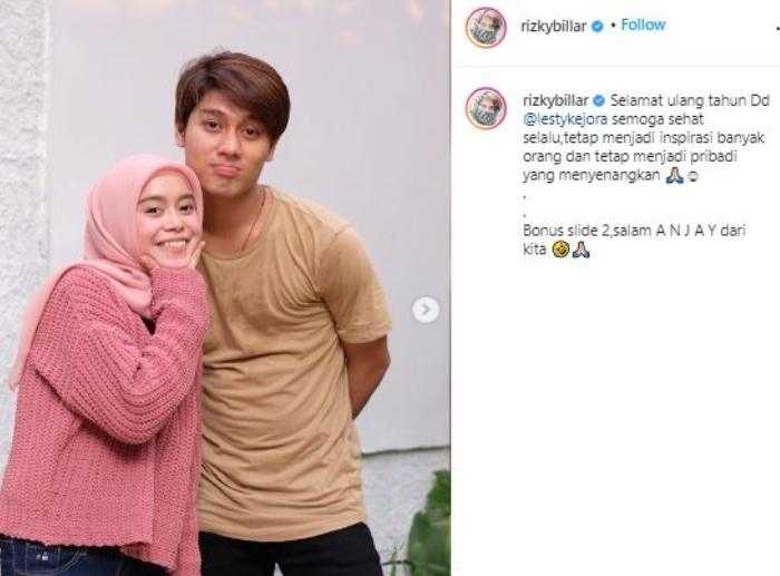 Rizky Billar dan Lesty. (Instagram/@rizkybillar)