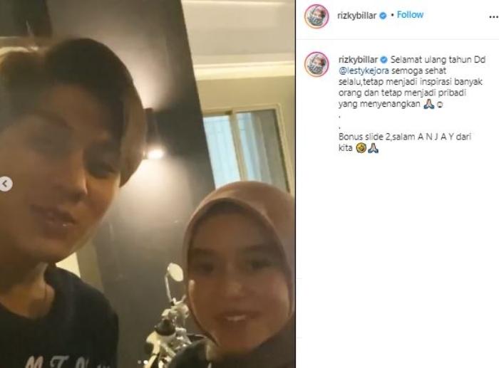Rizky Billar dan Lesty. (Instagram/@rizkybillar)