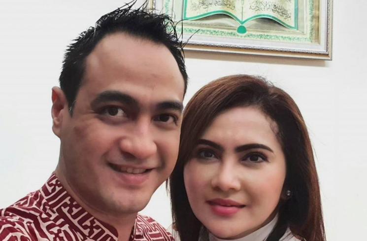 Ferry Irawan dan istri, Anggi Novita (Instagram/@ferryirawanofficial)