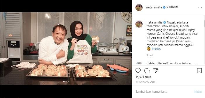 Mama Rieta bersama chef Yongki (Instagram/Rieta_amilia)