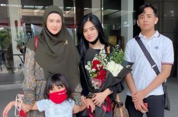Mulan Jameela Ungkap Profesi Baru Tiara Savitri Putri Sulungnya, Wow Bikin Bangga!