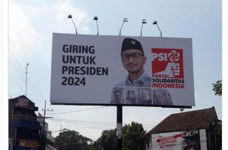 Baliho Giring Ganesha bikin heboh netizen [Twitter/@infojakarta]
