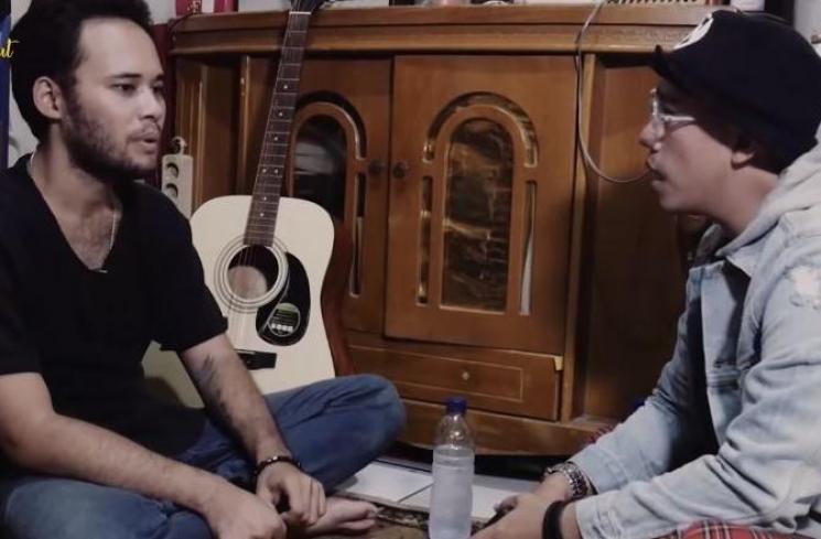 Curhat pilu Calvin Dores. (Youtube/RuriWatongia)