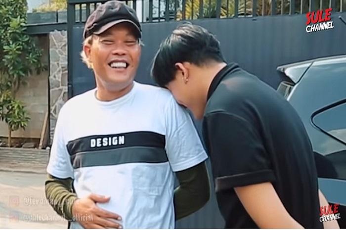 Momen perjodohan Amanda Caesa dan Rizky Febian (Tangkapan layar YouTube Sule channel)